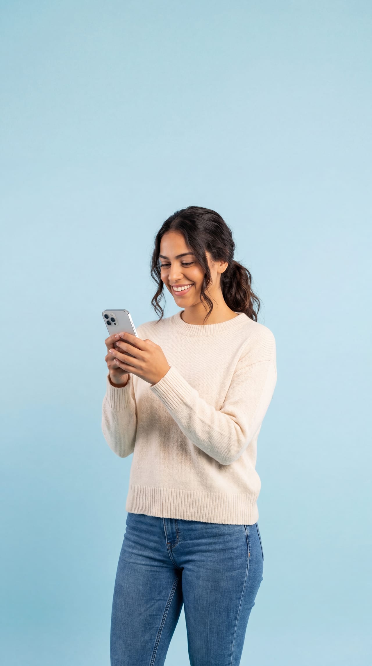 Happy Mobile Fix customer holding her repaired phone